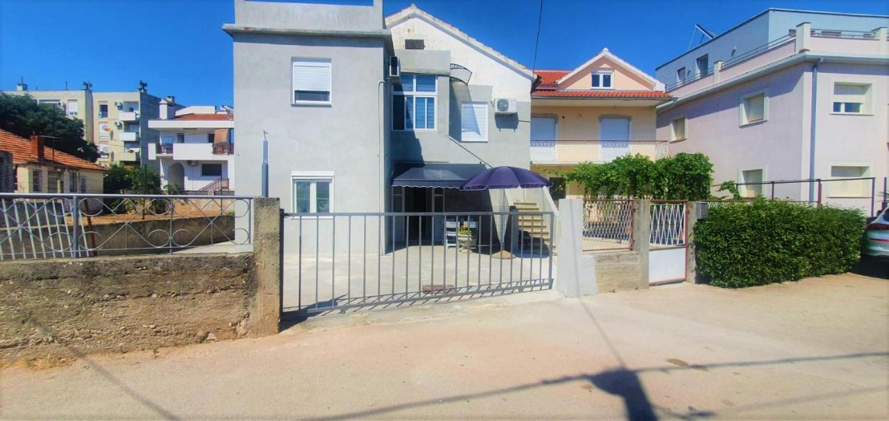 Apartment Fain - Private Parking Zadar Extérieur photo