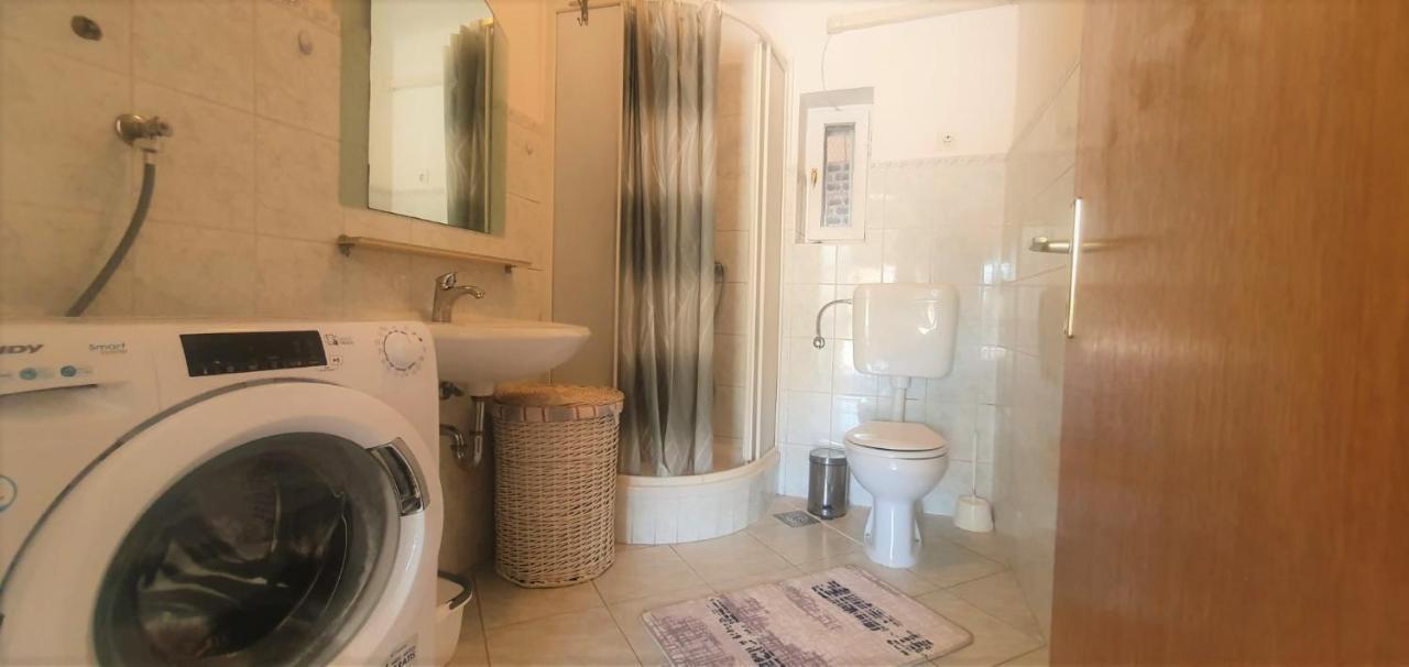 Apartment Fain - Private Parking Zadar Extérieur photo